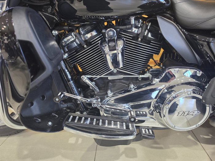 HARLEY-DAVIDSON 2019 HARLEY DAVIDSON 1900CC FLHTCUTG TRI GLIDE ULT