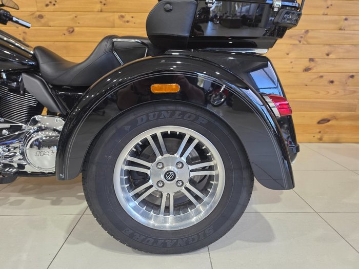 HARLEY-DAVIDSON 2019 HARLEY DAVIDSON 1900CC FLHTCUTG TRI GLIDE ULT