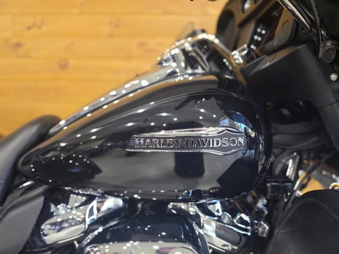 HARLEY-DAVIDSON 2019 HARLEY DAVIDSON 1900CC FLHTCUTG TRI GLIDE ULT
