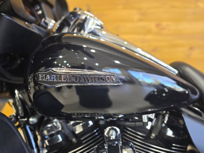 HARLEY-DAVIDSON 2019 HARLEY DAVIDSON 1900CC FLHTCUTG TRI GLIDE ULT