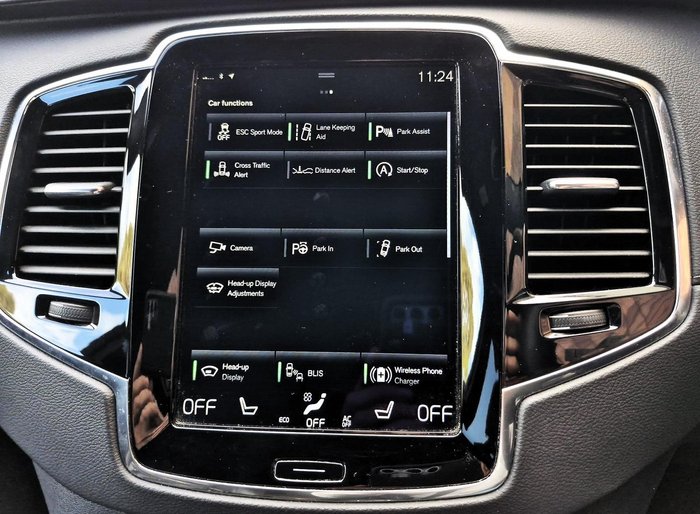 2021 Volvo XC90 T6 R-Design