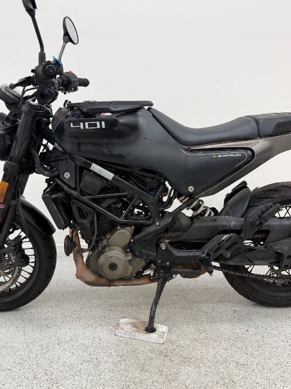 2022 HUSQVARNA SVARTPILEN 401 Black