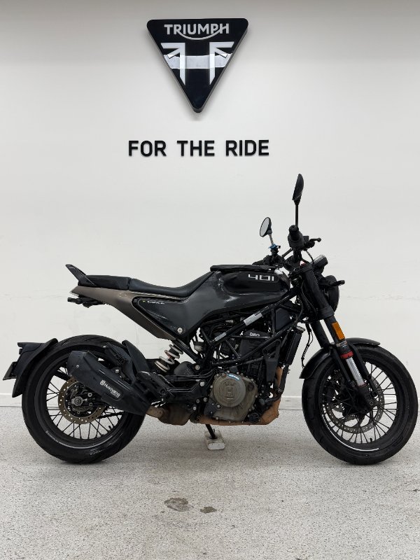 2022 HUSQVARNA SVARTPILEN 401 Black