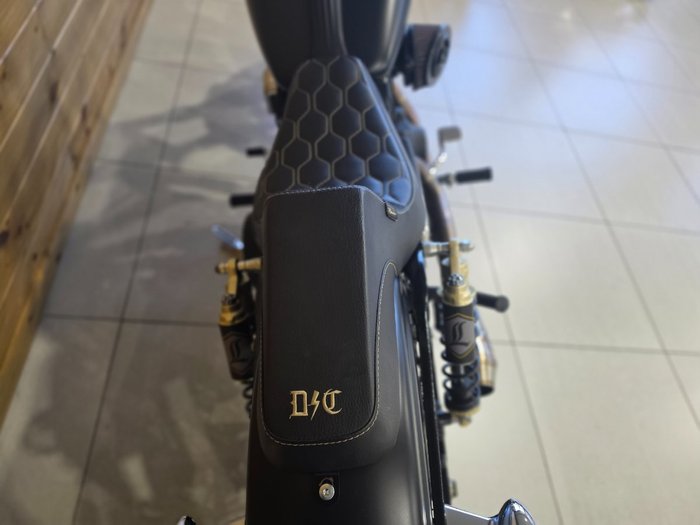 2015 HARLEY-DAVIDSON FXDB STREET BOB