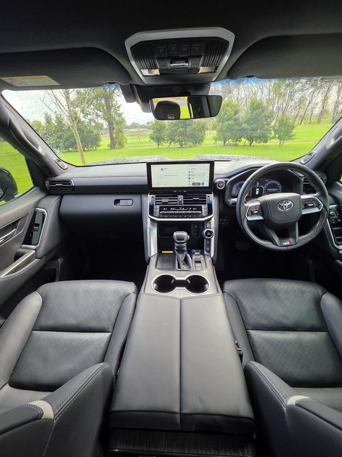 2025 Toyota Landcruiser GR Sport