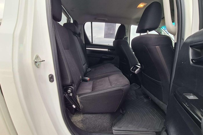 2019 Toyota Hilux SR5