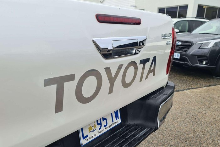 2019 Toyota Hilux SR5