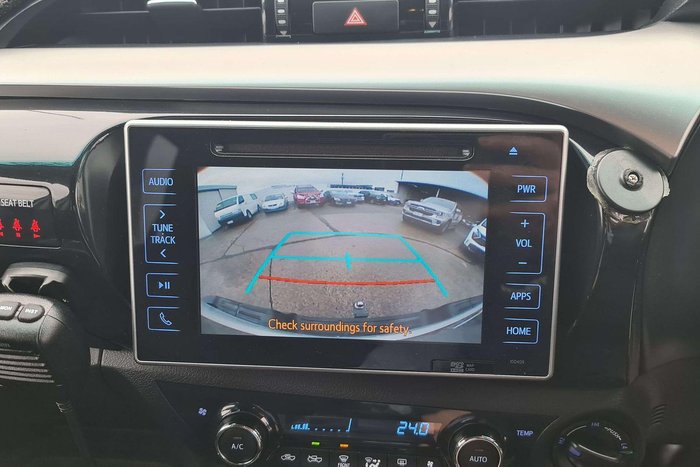 2019 Toyota Hilux SR5