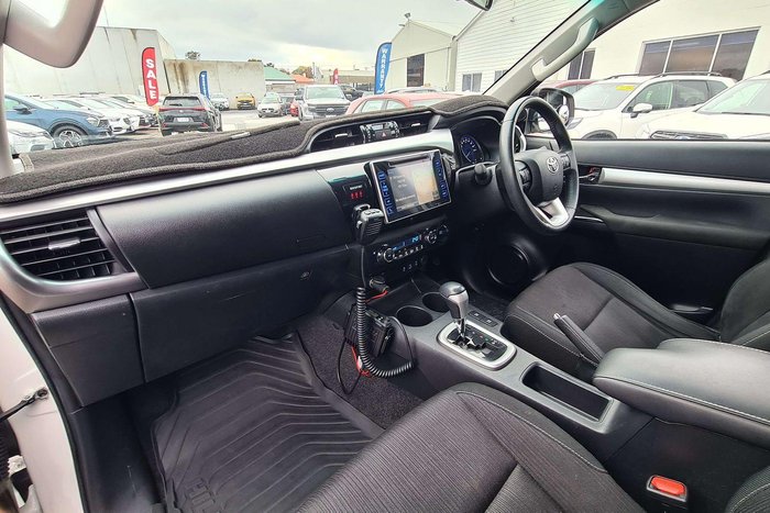 2019 Toyota Hilux SR5