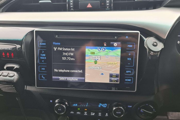 2019 Toyota Hilux SR5