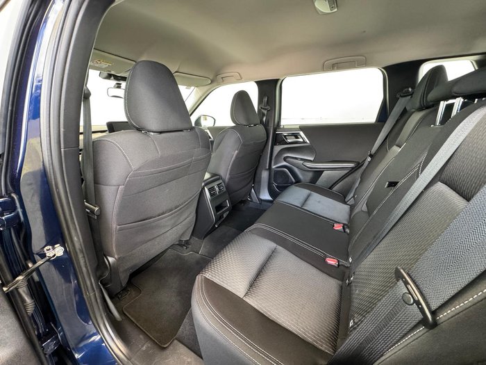 2022 Mitsubishi Outlander ES