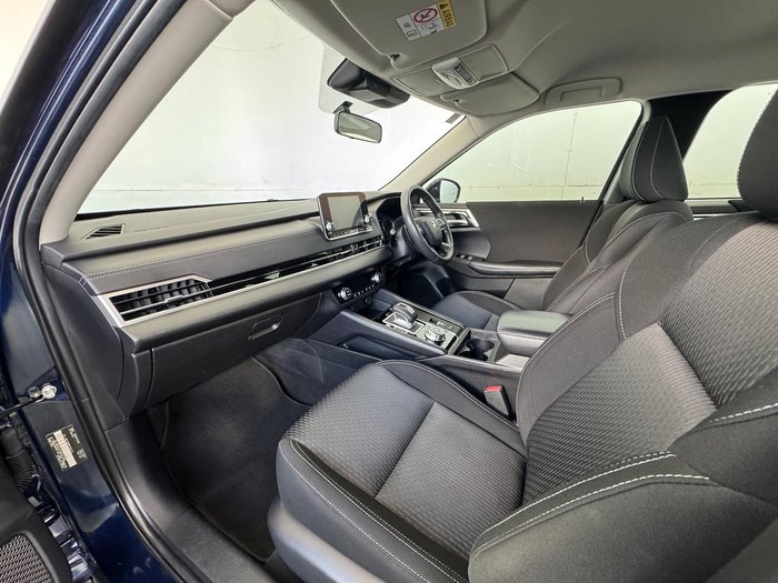 2022 Mitsubishi Outlander ES