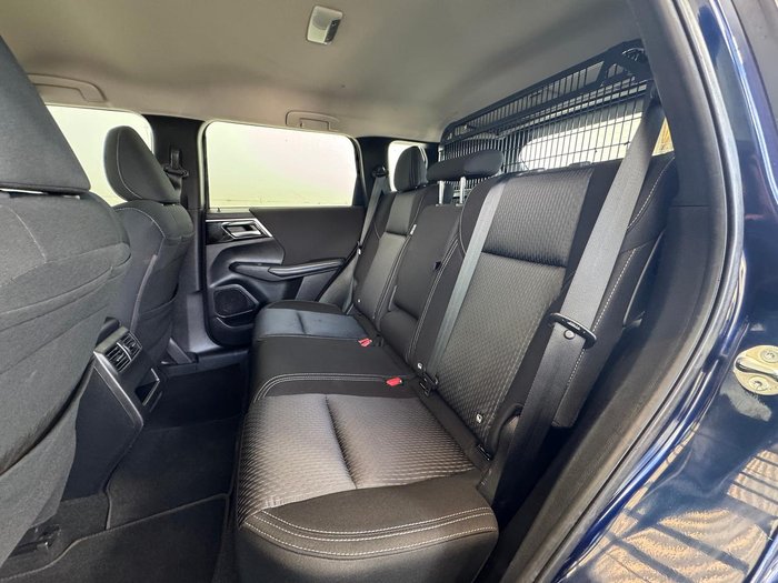 2022 Mitsubishi Outlander ES