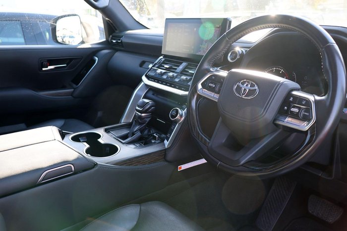 2023 Toyota Landcruiser VX