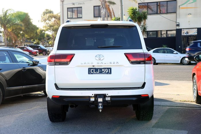2023 Toyota Landcruiser VX