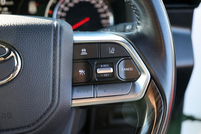 2023 Toyota Landcruiser VX