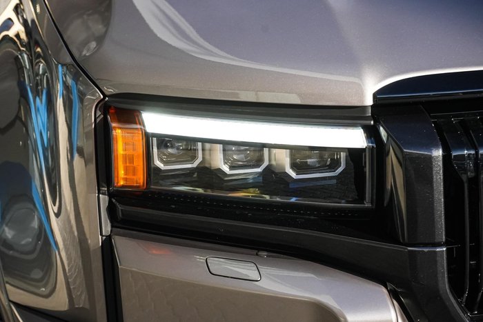 2025 Toyota Landcruiser Prado VX