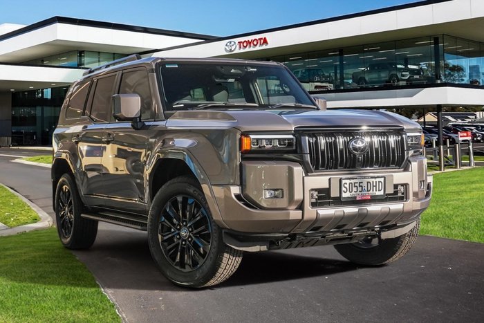 2025 Toyota Landcruiser Prado VX