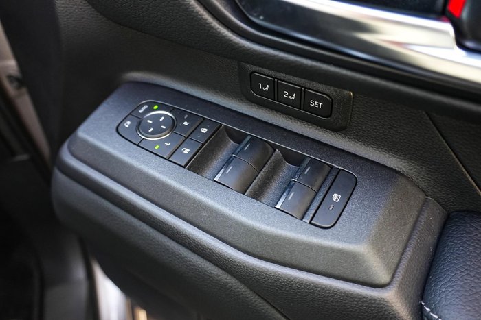 2025 Toyota Landcruiser Prado VX