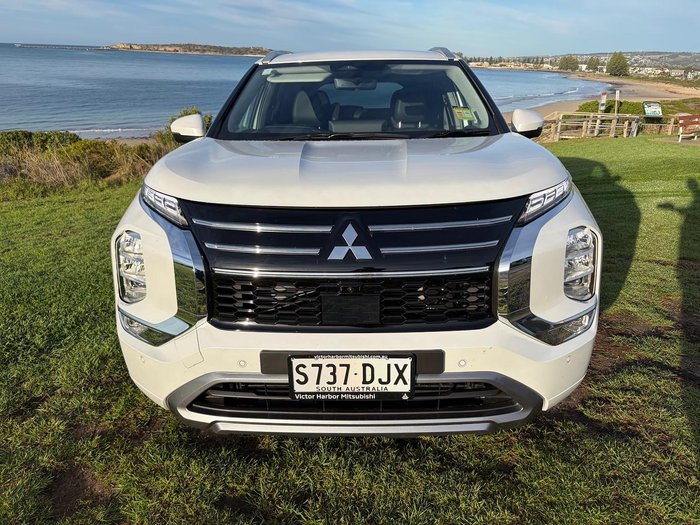 2025 Mitsubishi Outlander Exceed
