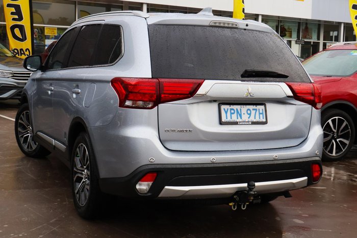 2017 Mitsubishi Outlander LS