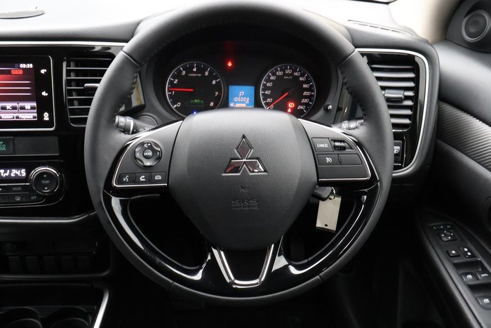 2017 Mitsubishi Outlander LS