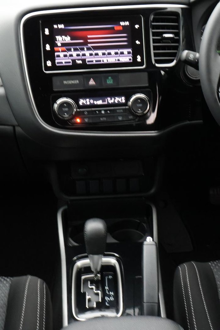 2017 Mitsubishi Outlander LS