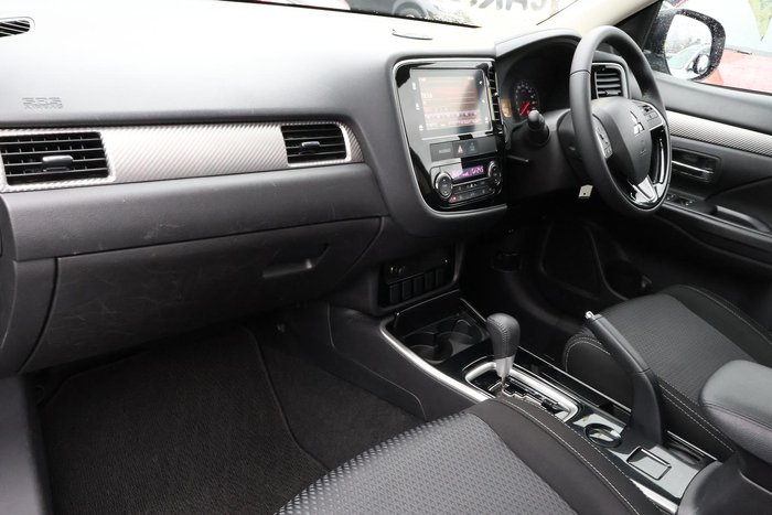 2017 Mitsubishi Outlander LS