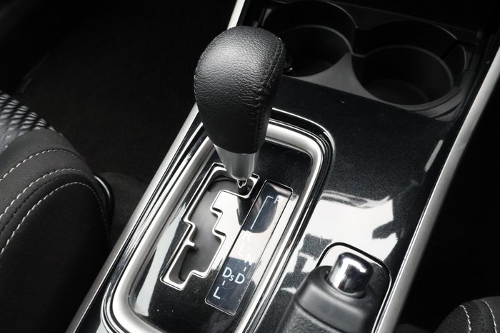 2017 Mitsubishi Outlander LS