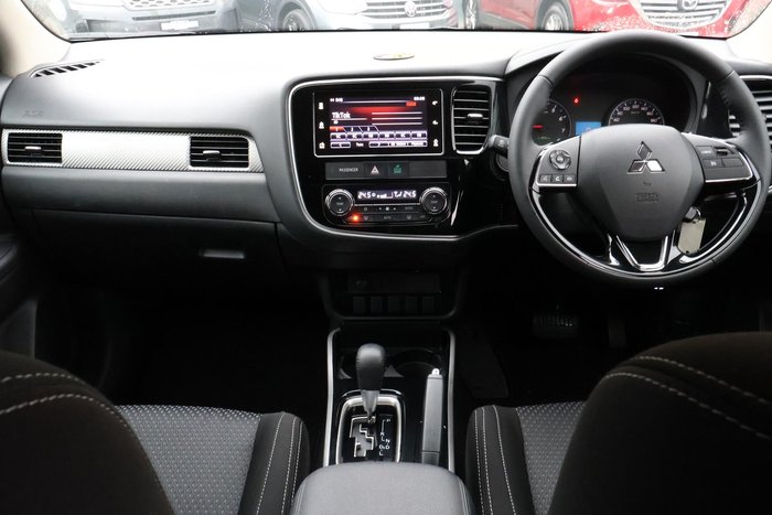 2017 Mitsubishi Outlander LS