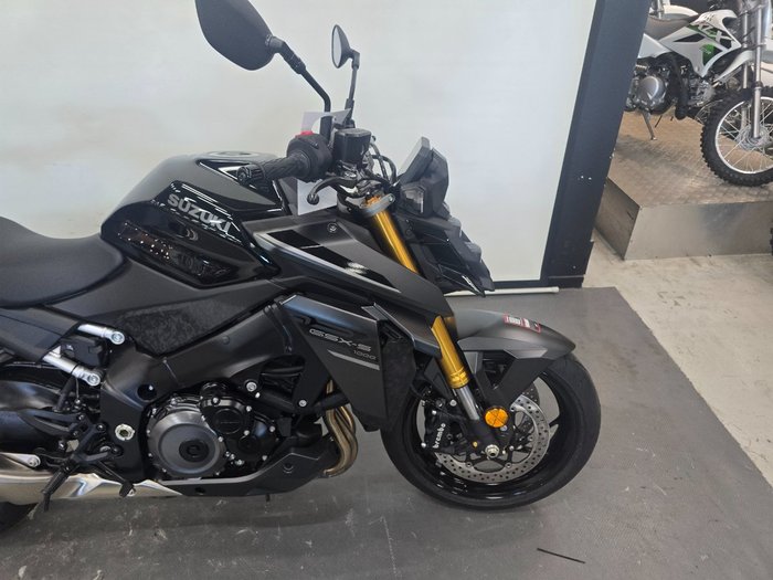 2026 Suzuki GSX-S1000 Black