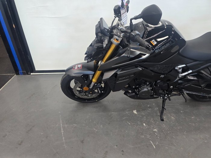 2026 Suzuki GSX-S1000 Black
