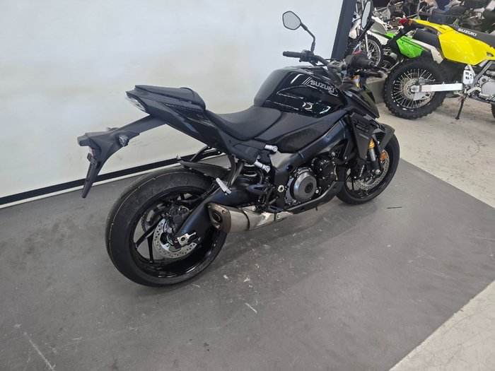 2026 Suzuki GSX-S1000 Black
