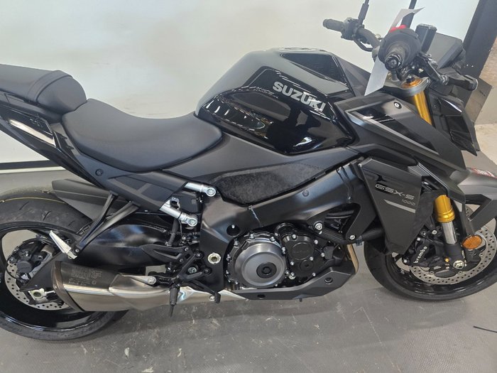 2026 Suzuki GSX-S1000 Black