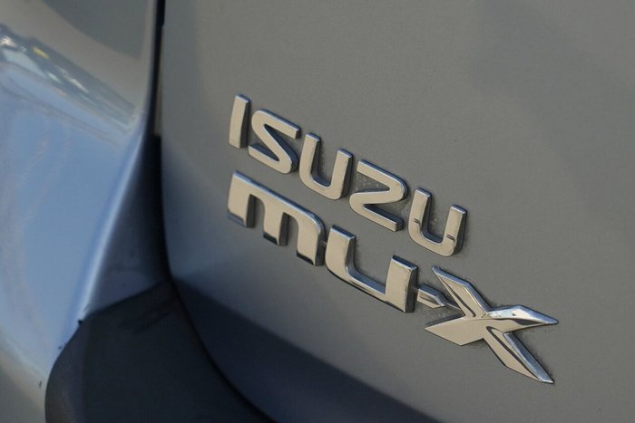 2016 Isuzu MU-X LS-T