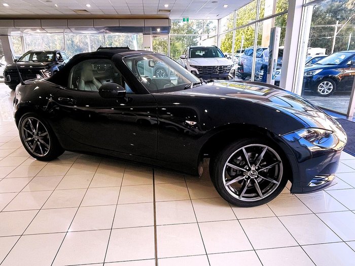 2016 Mazda MX-5 Roadster GT
