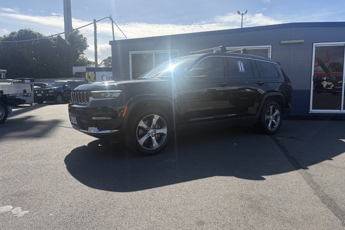 2022 JEEP GRAND CHEROKEE L LIMITED (4x4)