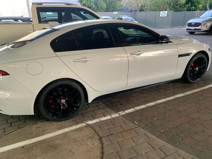 2021 Jaguar XE P300 R-Dynamic Black