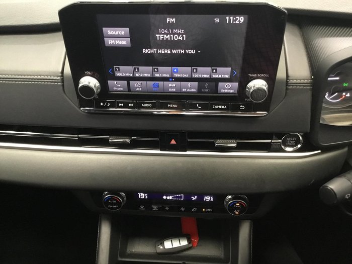 2024 Mitsubishi Outlander ES