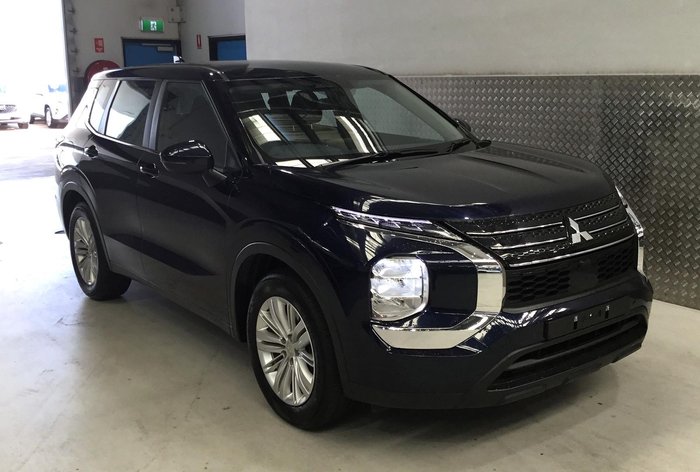 2024 Mitsubishi Outlander ES