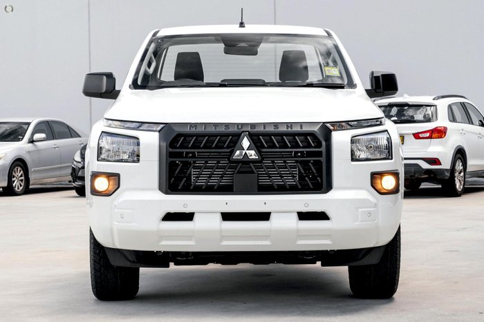 2026 Mitsubishi Triton GLX