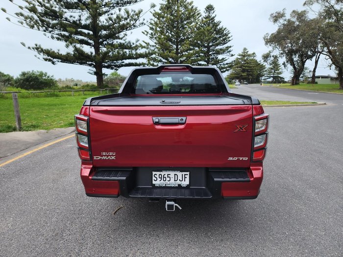 2025 Isuzu D-MAX X-TERRAIN
