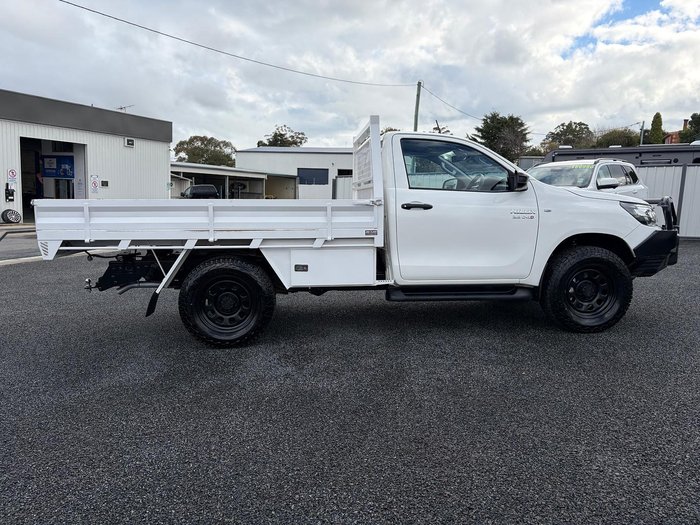 2021 Toyota Hilux SR