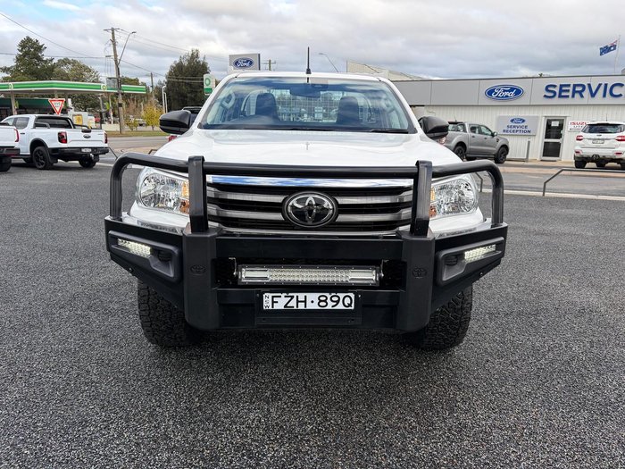 2021 Toyota Hilux SR