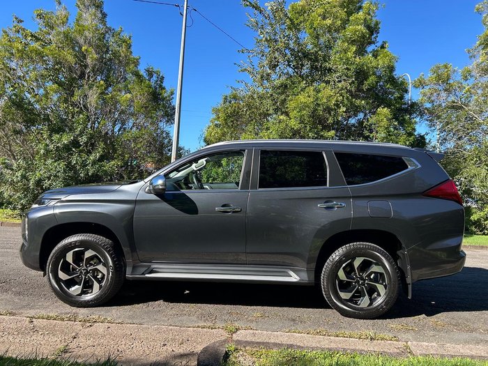 2024 Mitsubishi Pajero Sport Exceed
