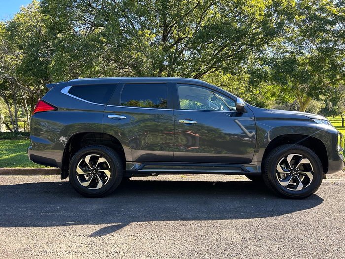 2024 Mitsubishi Pajero Sport Exceed