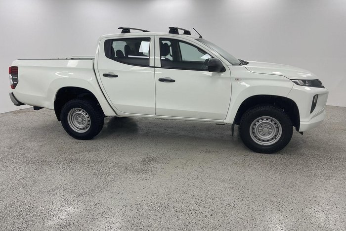 2022 Mitsubishi Triton GLX MR MY22 4x2 White
