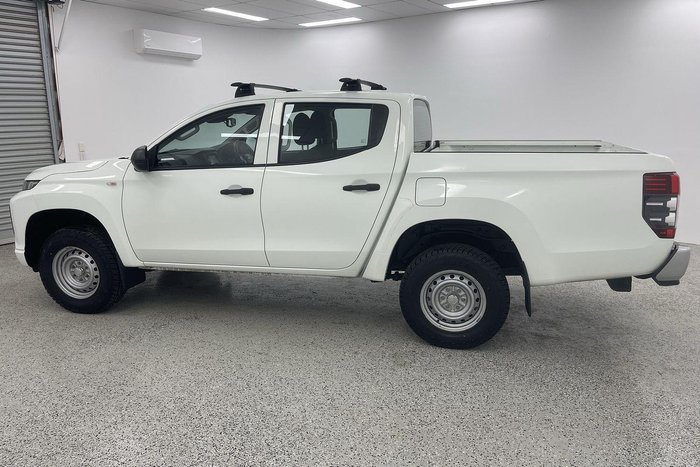 2022 Mitsubishi Triton GLX MR MY22 4x2 White
