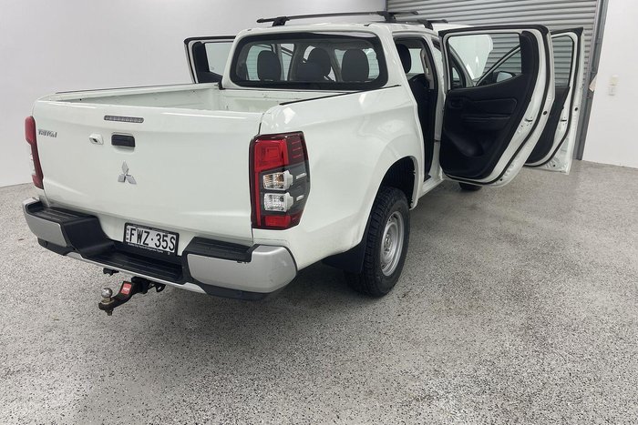 2022 Mitsubishi Triton GLX MR MY22 4x2 White