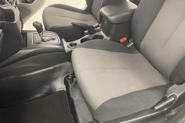 2022 Mitsubishi Triton GLX MR MY22 4x2 White